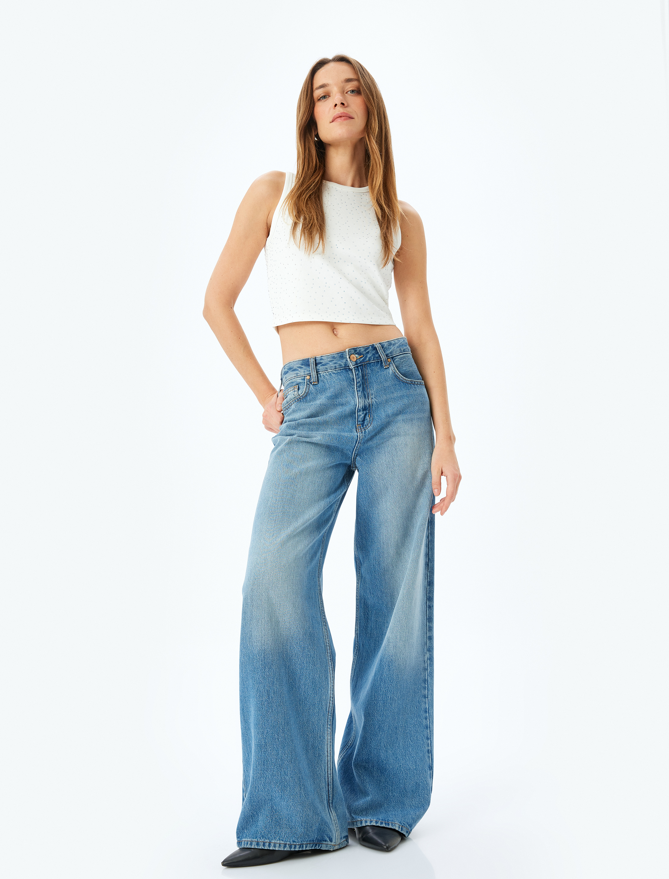   Taşlı Halter Yaka Kolsuz Scuba Crop Bluz