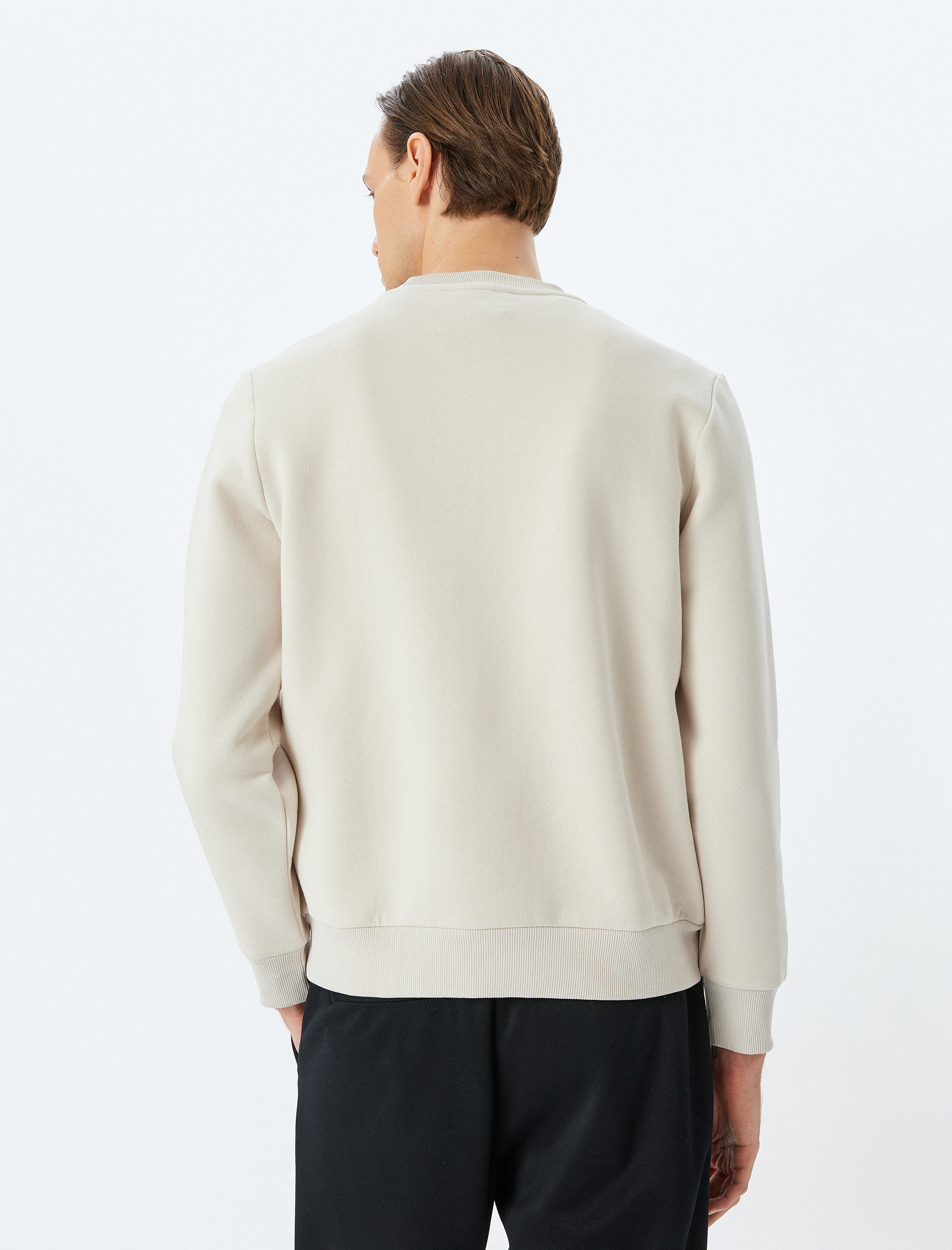   Pamuklu Şardonlu Bisiklet Yaka Slogan İşlemeli Sweatshirt