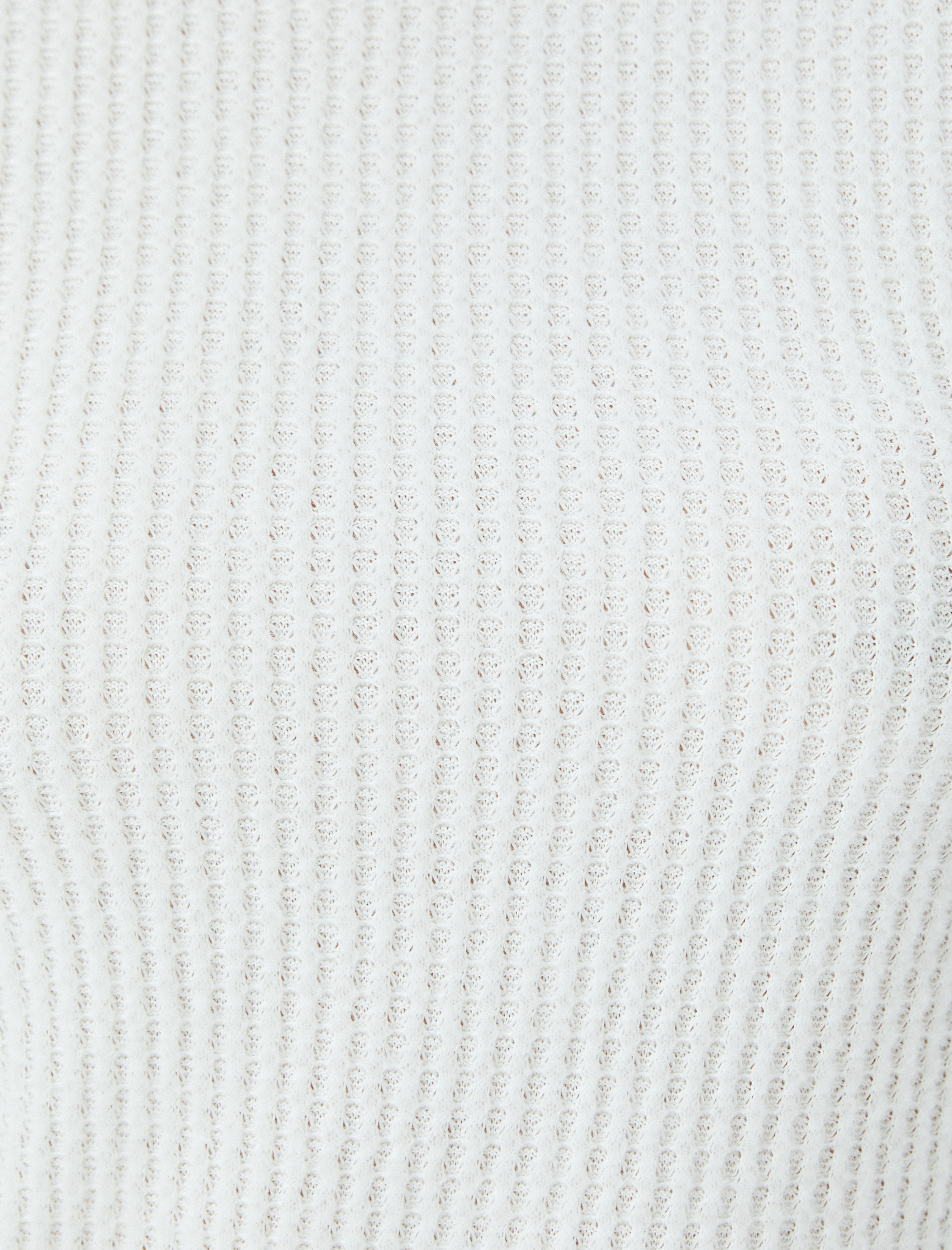   Uzun Kollu Dokulu Fırfırlı Dik Yaka Tişört