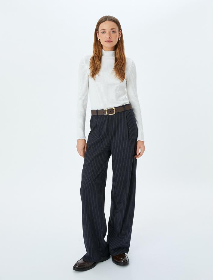  Uzun Kollu Dokulu Fırfırlı Dik Yaka Tişört