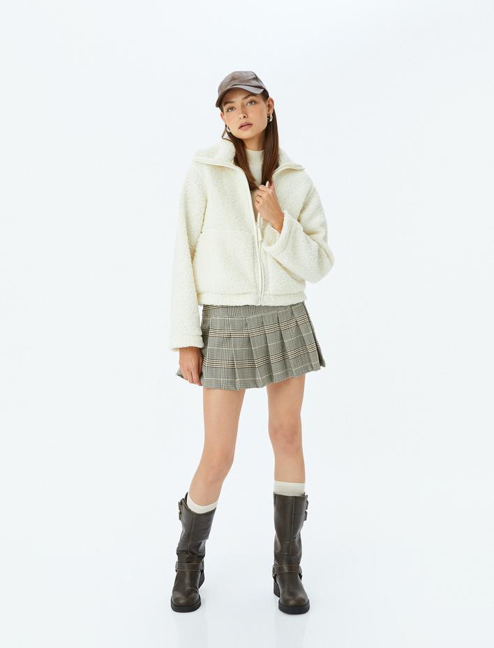  Fermuarlı Cep Detaylı Dik Yaka Rahat Kalıp Peluş Ceket