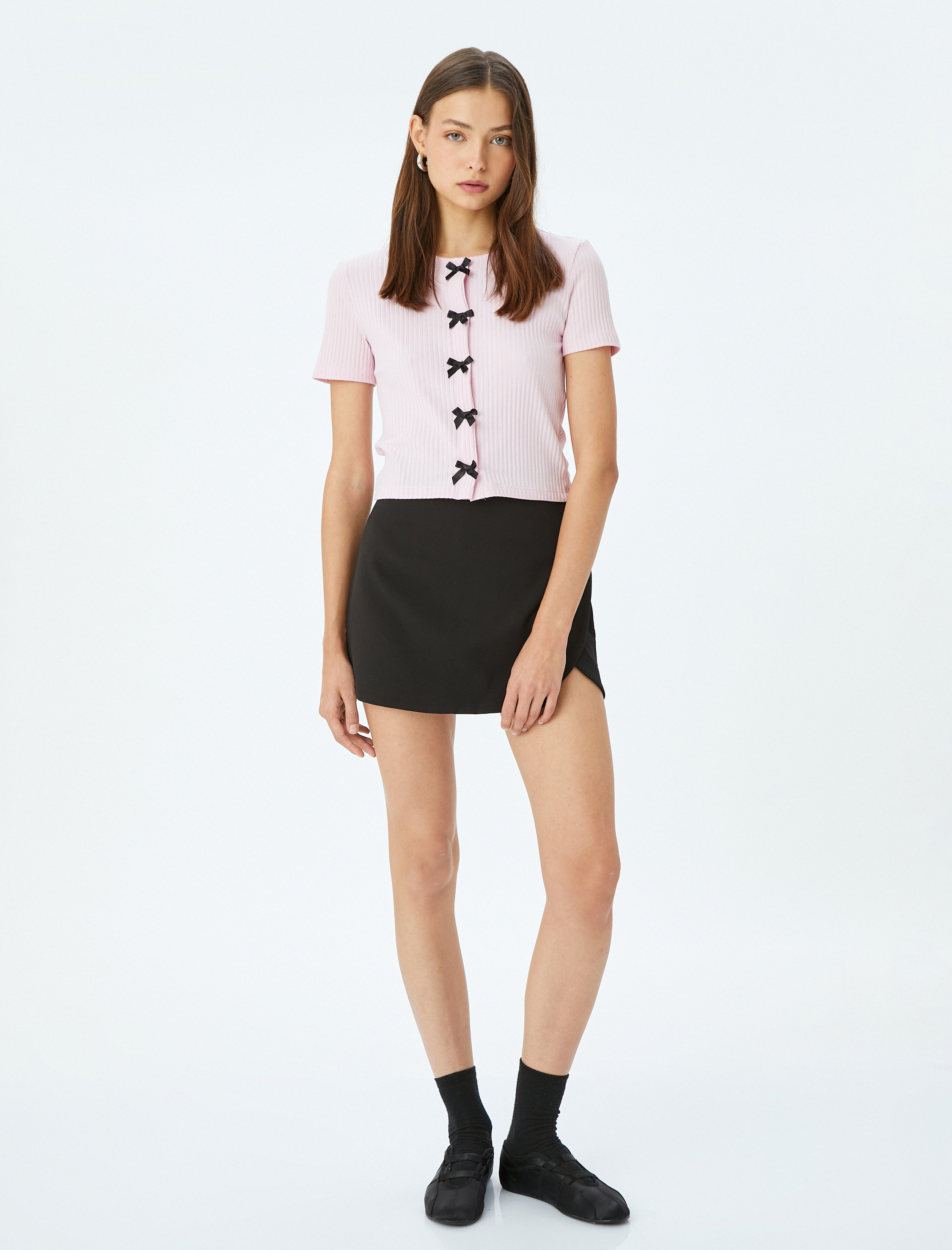   Kısa Kollu Slim Fit Bisiklet Yaka Fitilli Fiyonklu Hırka