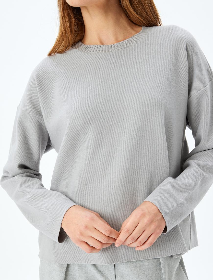   Uzun Kollu Bisiklet Yaka Pamuklu Basic Sweatshirt