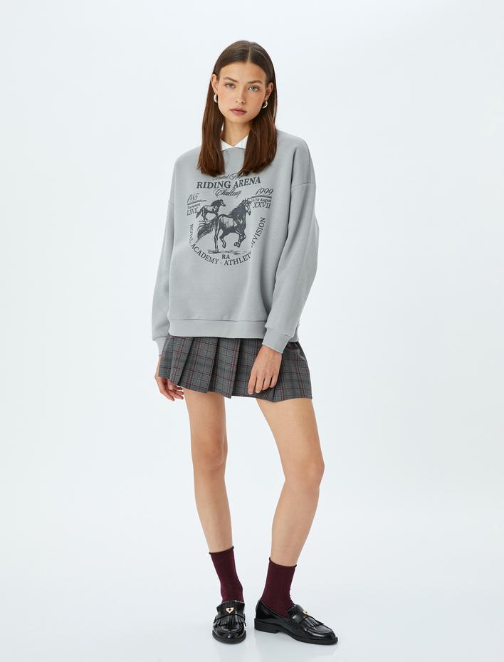  Polo Yaka Slogan Baskılı Şardonlu Oversize Sweatshirt