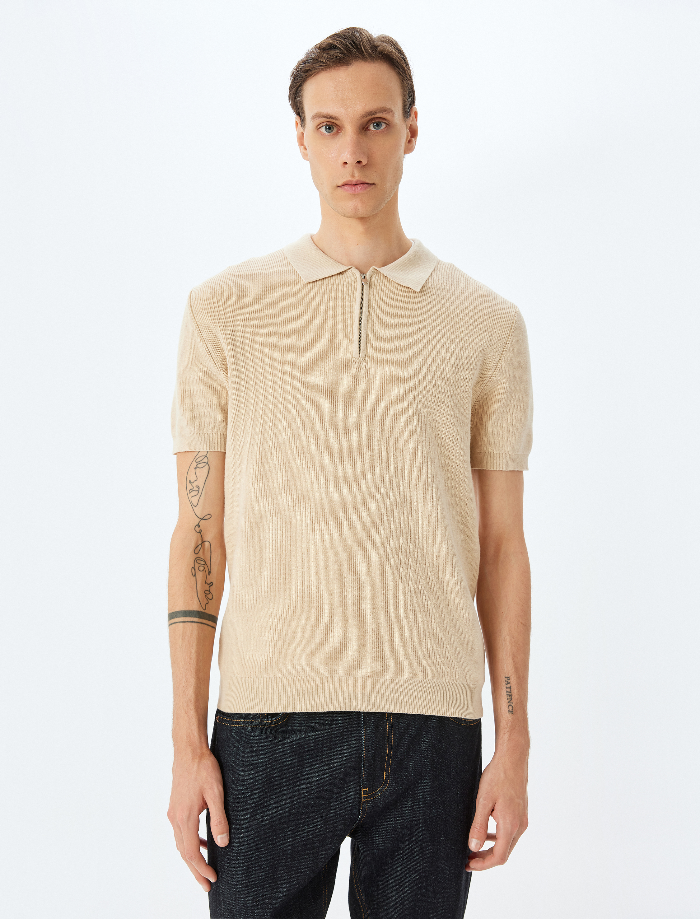   Yarım Fermuarlı Pamuk Karışımlı Kısa Kollu Triko Tişört