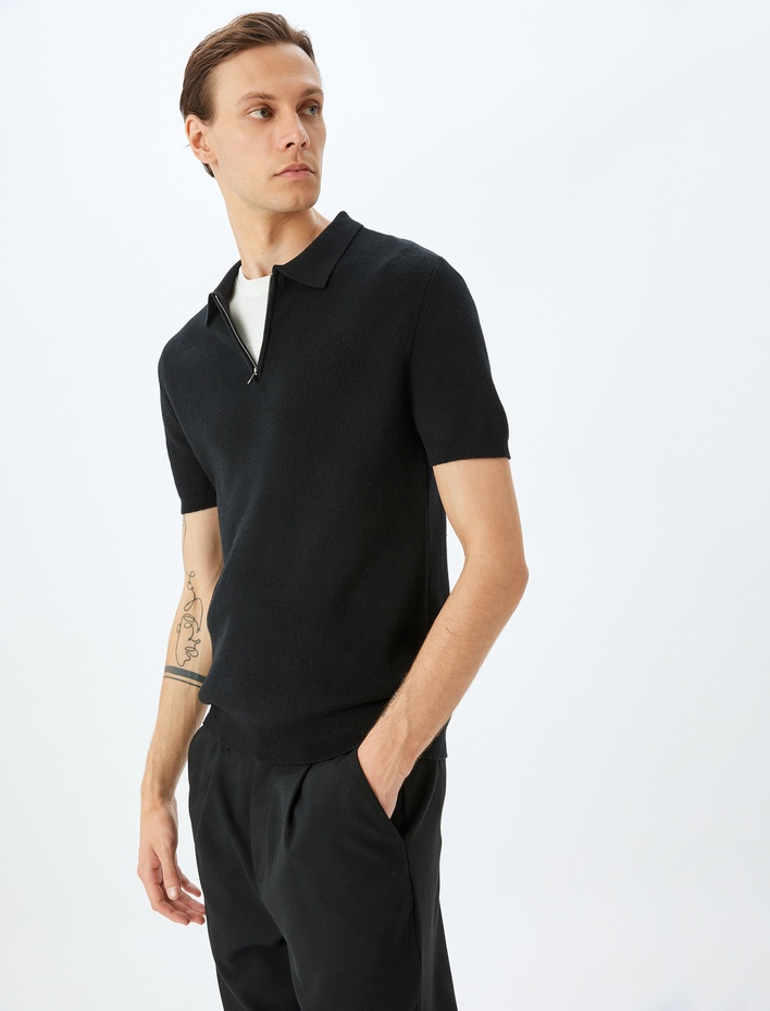  Yarım Fermuarlı Pamuk Karışımlı Kısa Kollu Triko Tişört