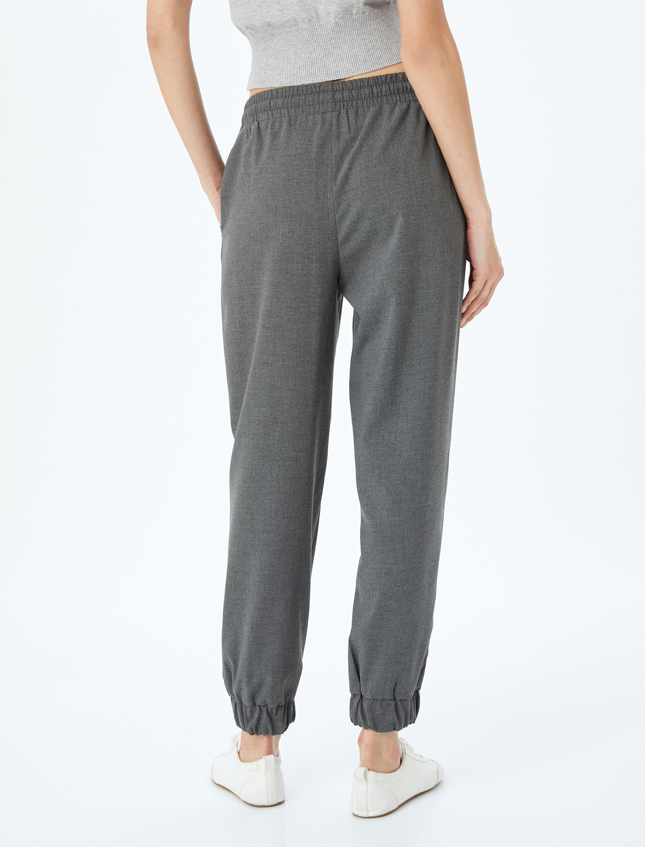 Beli Bağlamalı Cepli Jogger Pantolon
