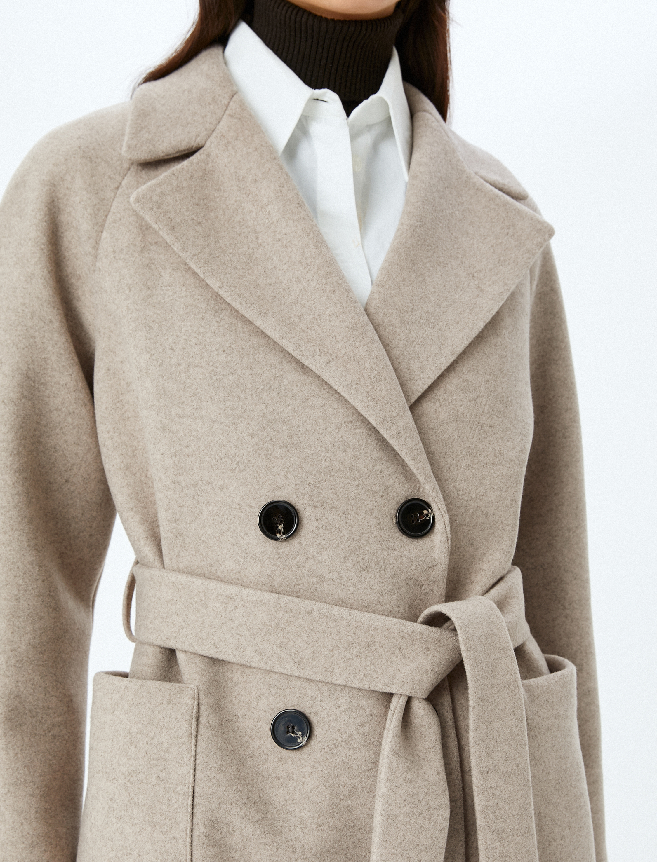   Kuşak Detaylı Cepli Düğmeli Kruvaze Ekstra Uzun Kaşe Kaban