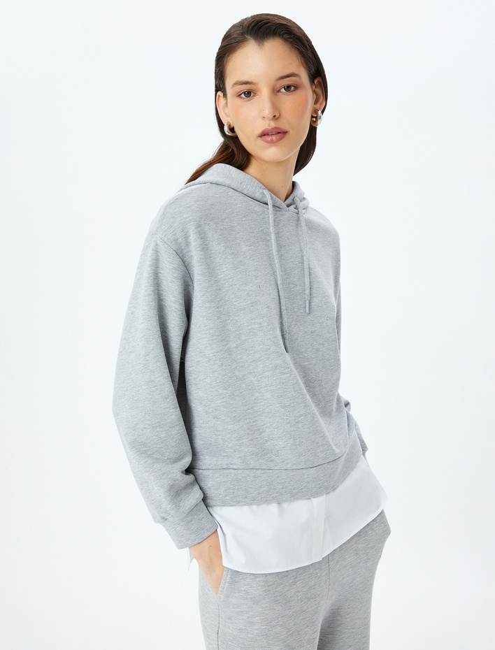  Çift Kumaş Kullanımlı Üç İplik Kapüşonlu Oversize Sweatshirt