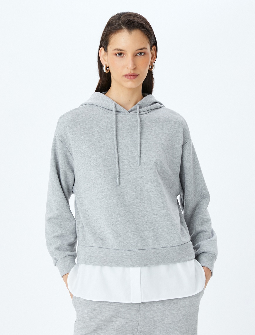   Çift Kumaş Kullanımlı Üç İplik Kapüşonlu Oversize Sweatshirt