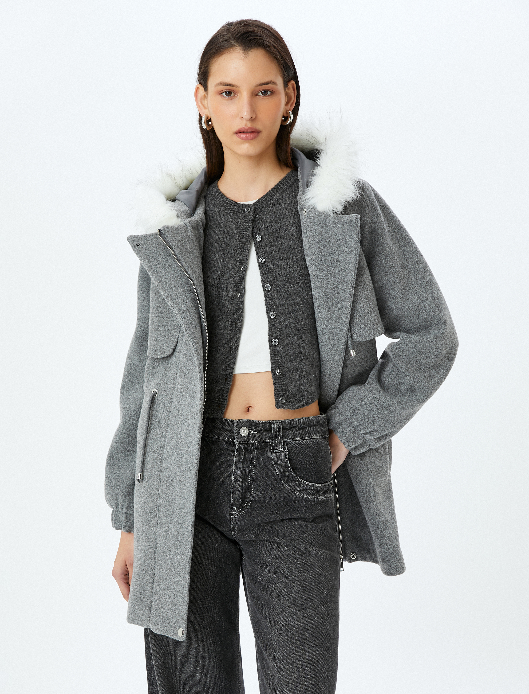   Cepli Fermuarlı Suni Kürk Detaylı Kapüşonlu Kaşe Kaban