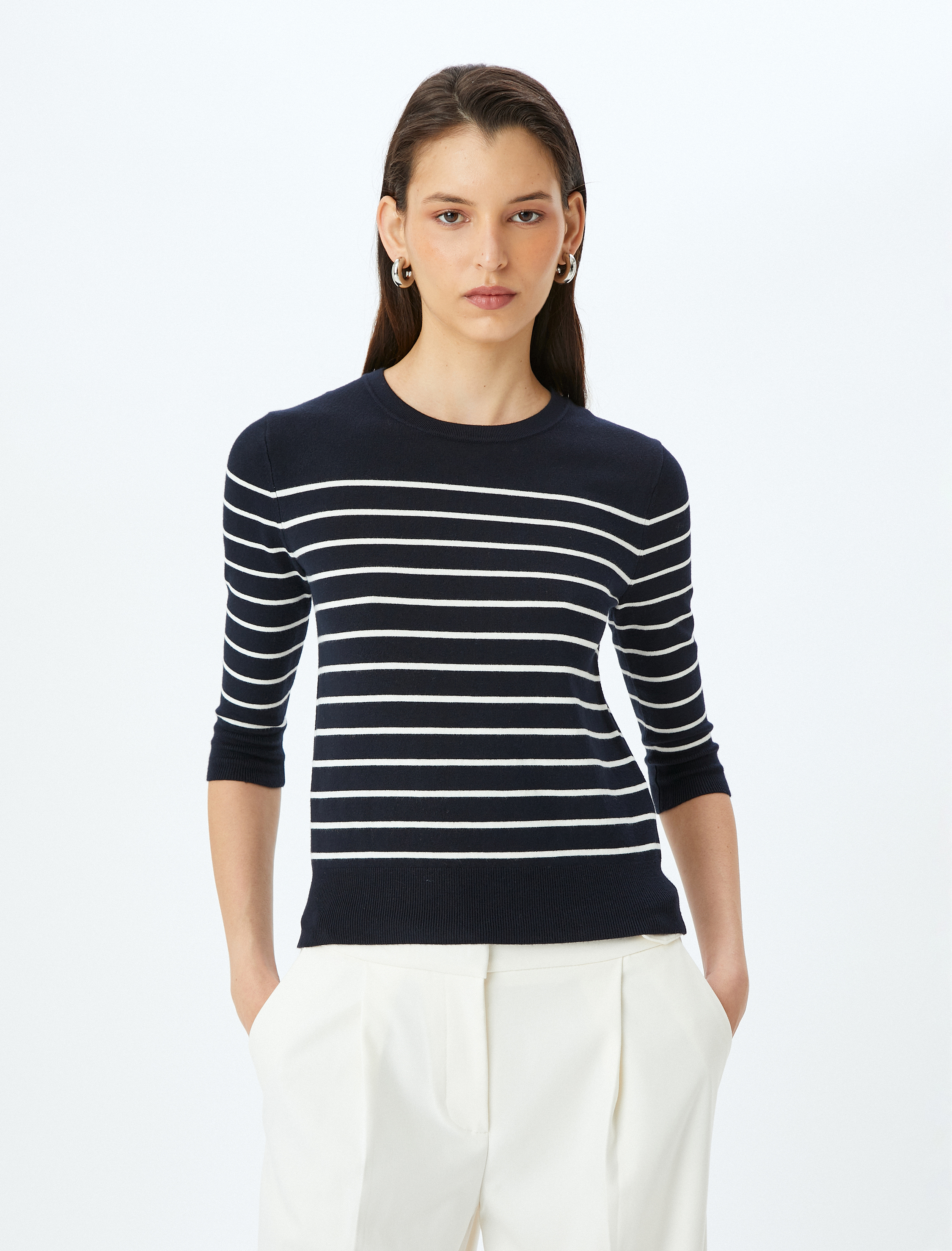   Yuvarlak Yaka 3/4 Uzun Kollu Çizgili Triko Kazak