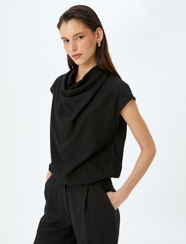  Kolsuz Dökümlü Degaje Yaka Viskon Bluz