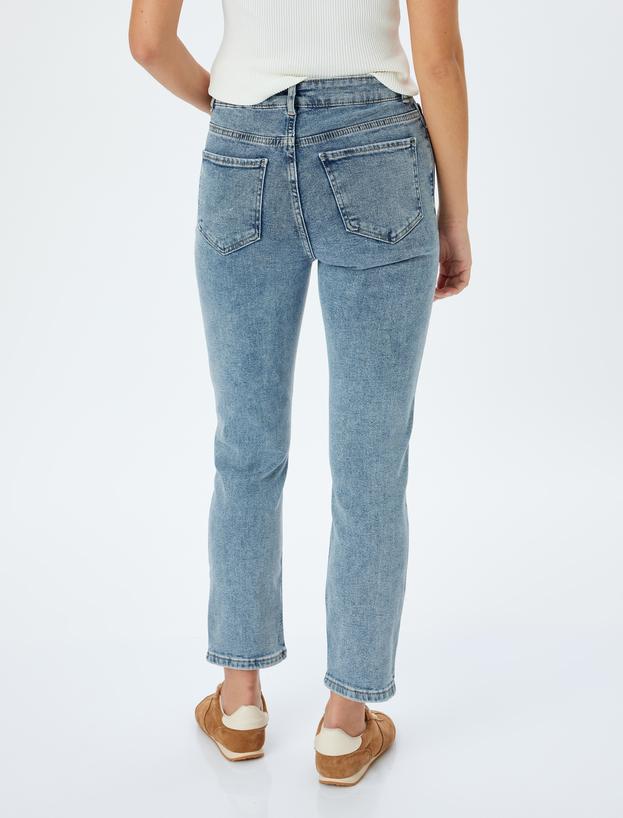 Düz Paça Normal Bel Düğmeli Cep Detaylı Kot Pantolon - Straight Fit Jean_3