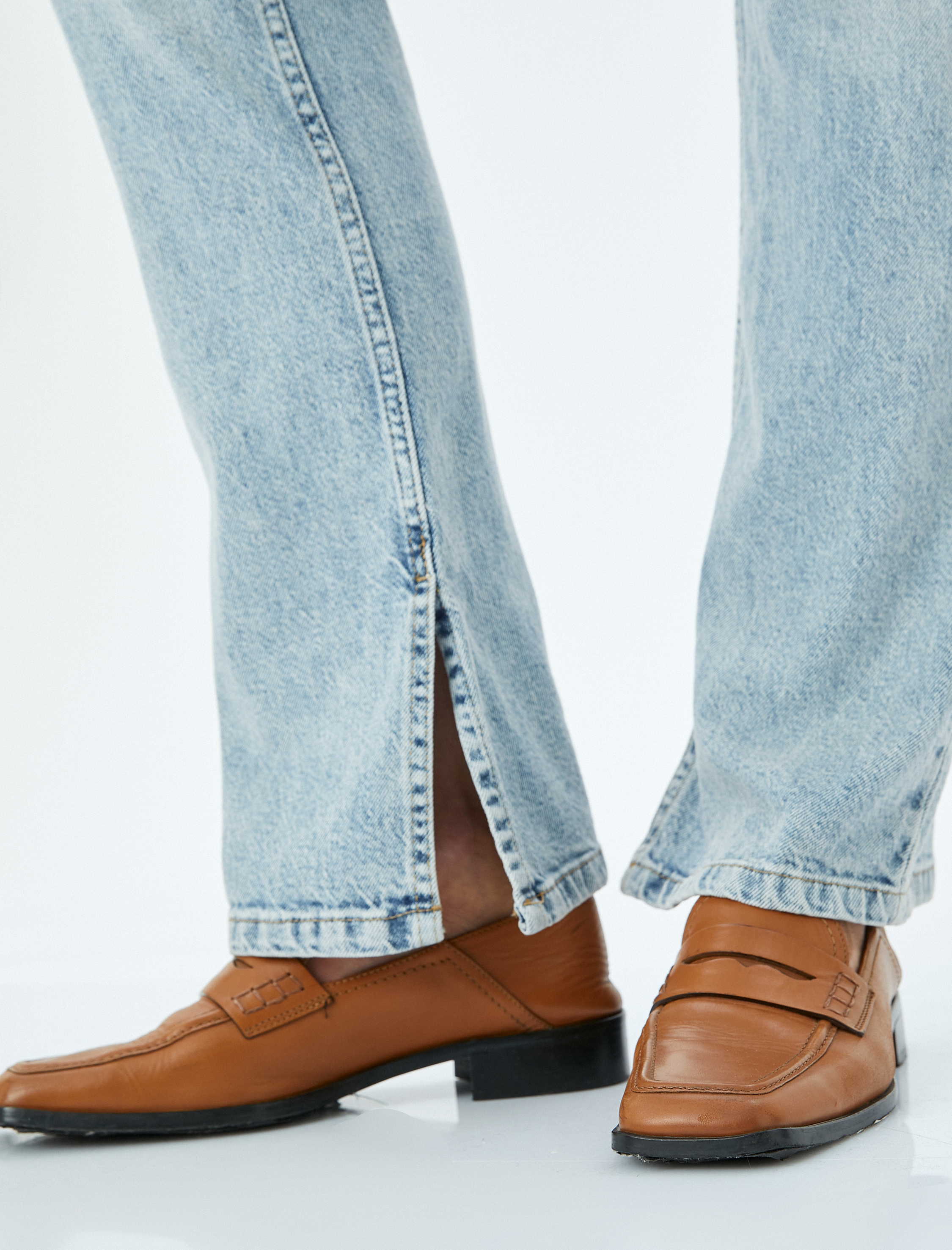   Yüksek Bel İspanyol Paça Skinny Fit Düğmeli Yırtmaç Detaylı Kot Pantolon - Slim Flare Jean