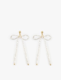 Sallantılı İnci Fiyonk Küpe