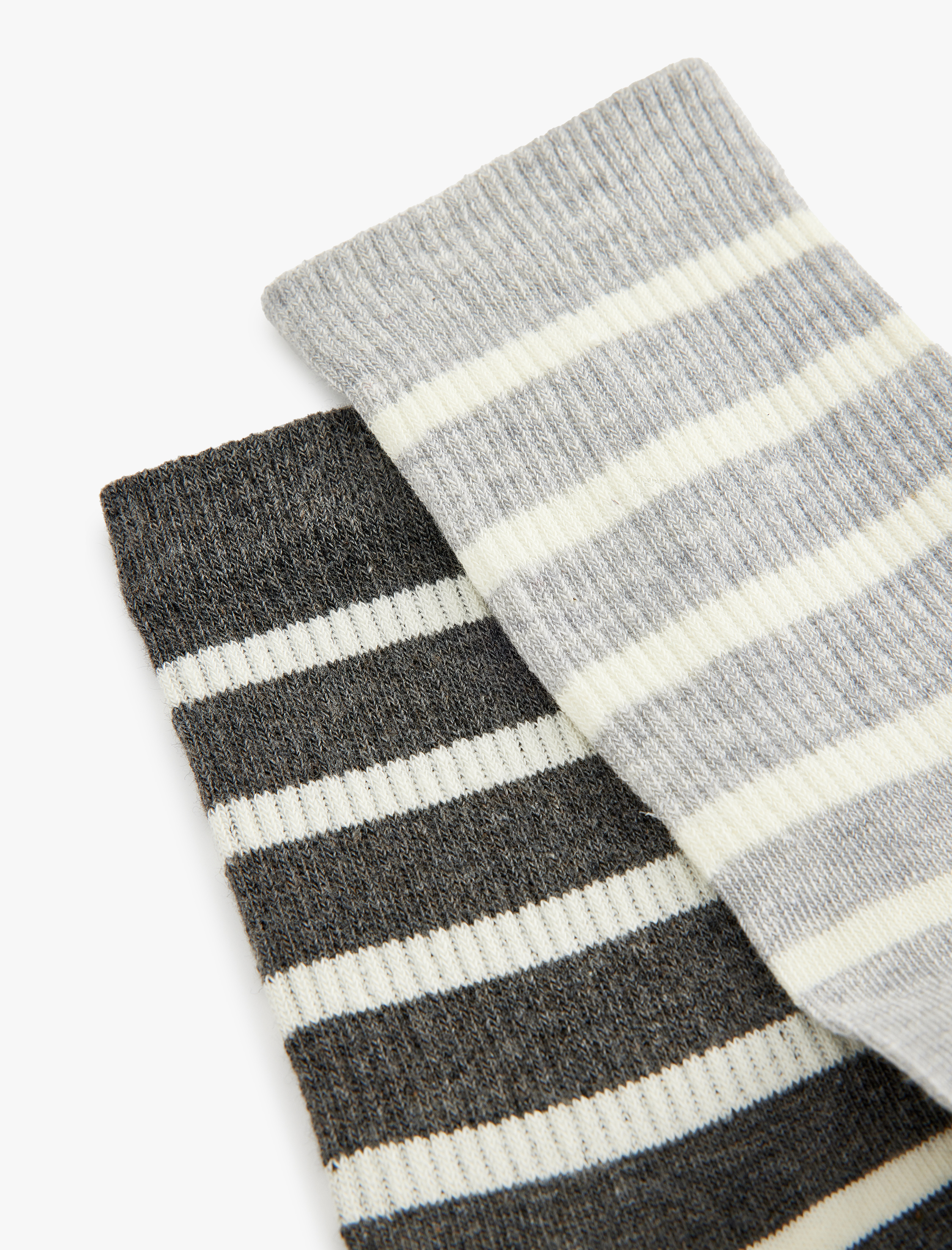  Kadın 2'li Çizgili Tenis Çorap Seti