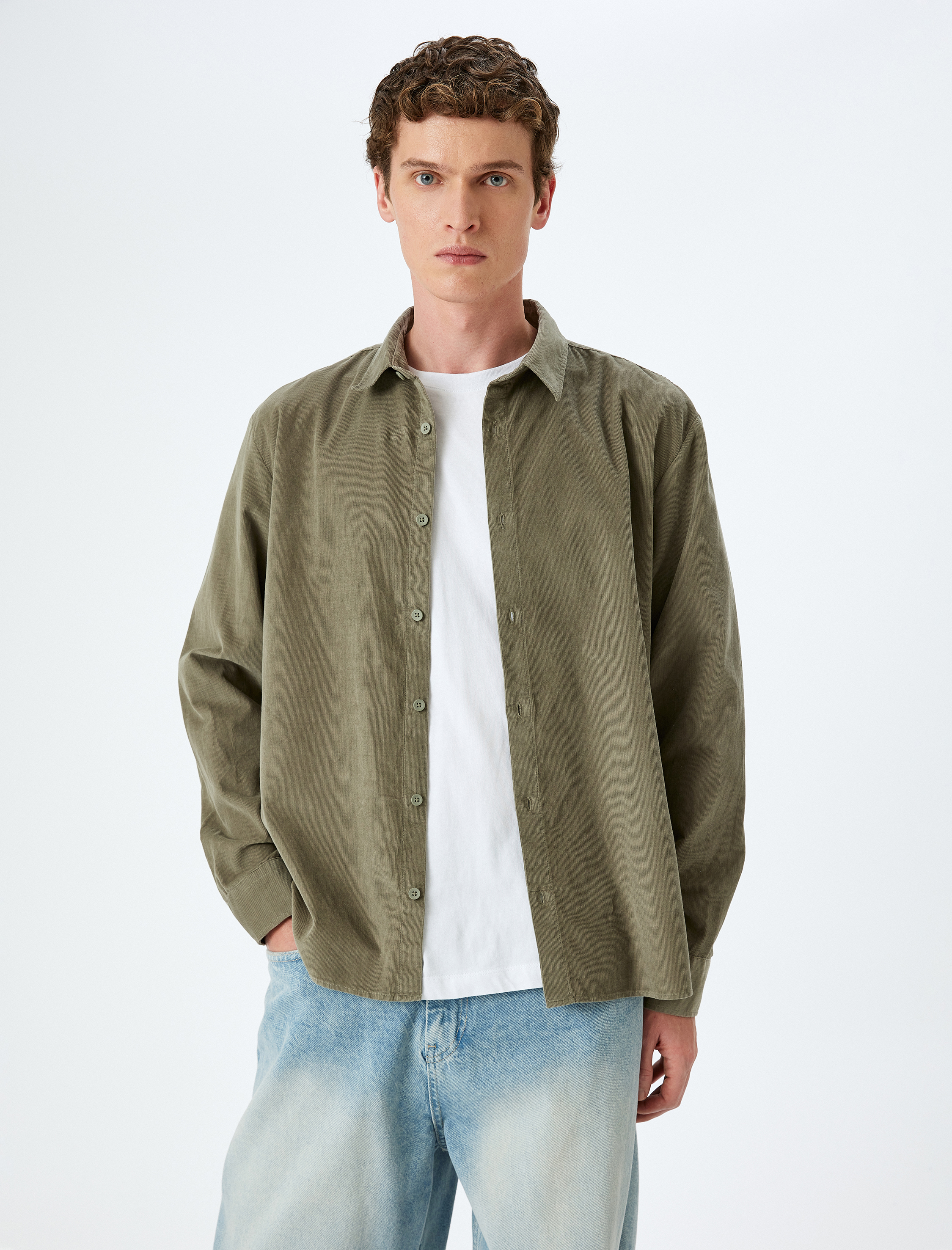   Pamuklu Regular Fit Fitilli Kadife Uzun Kollu Gömlek