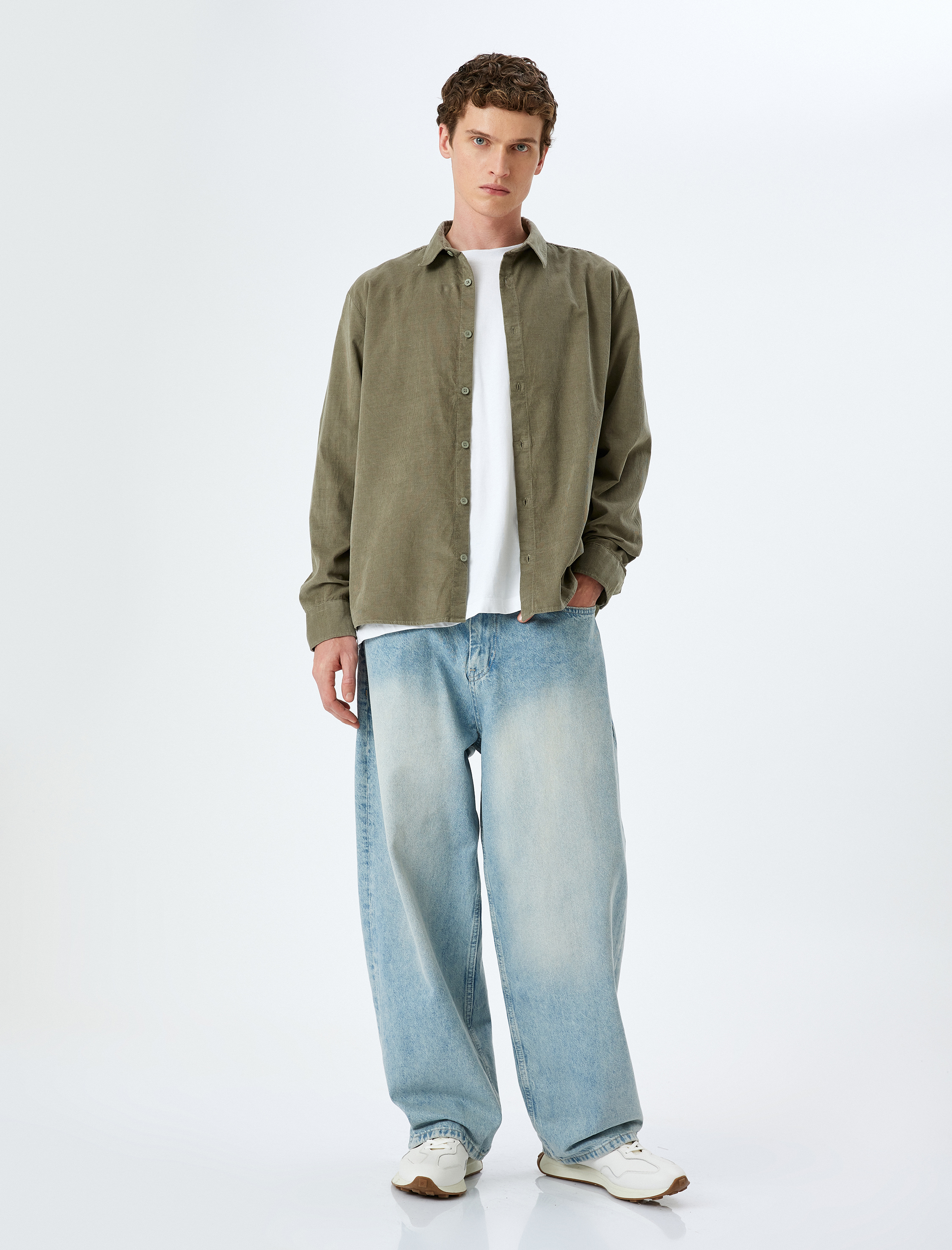   Pamuklu Regular Fit Fitilli Kadife Uzun Kollu Gömlek