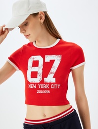 Baskılı Kısa Kollu Bisiklet Yaka Slim Fit Crop Kaşkorse Tişört