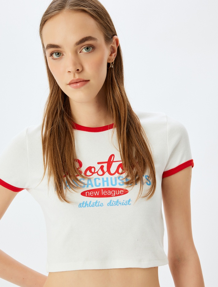  Baskılı Kısa Kollu Bisiklet Yaka Slim Fit Crop Kaşkorse Tişört