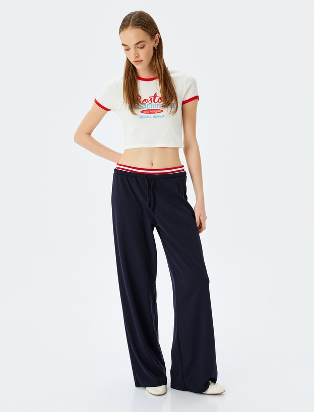 Baskılı Kısa Kollu Bisiklet Yaka Slim Fit Crop Kaşkorse Tişört_0