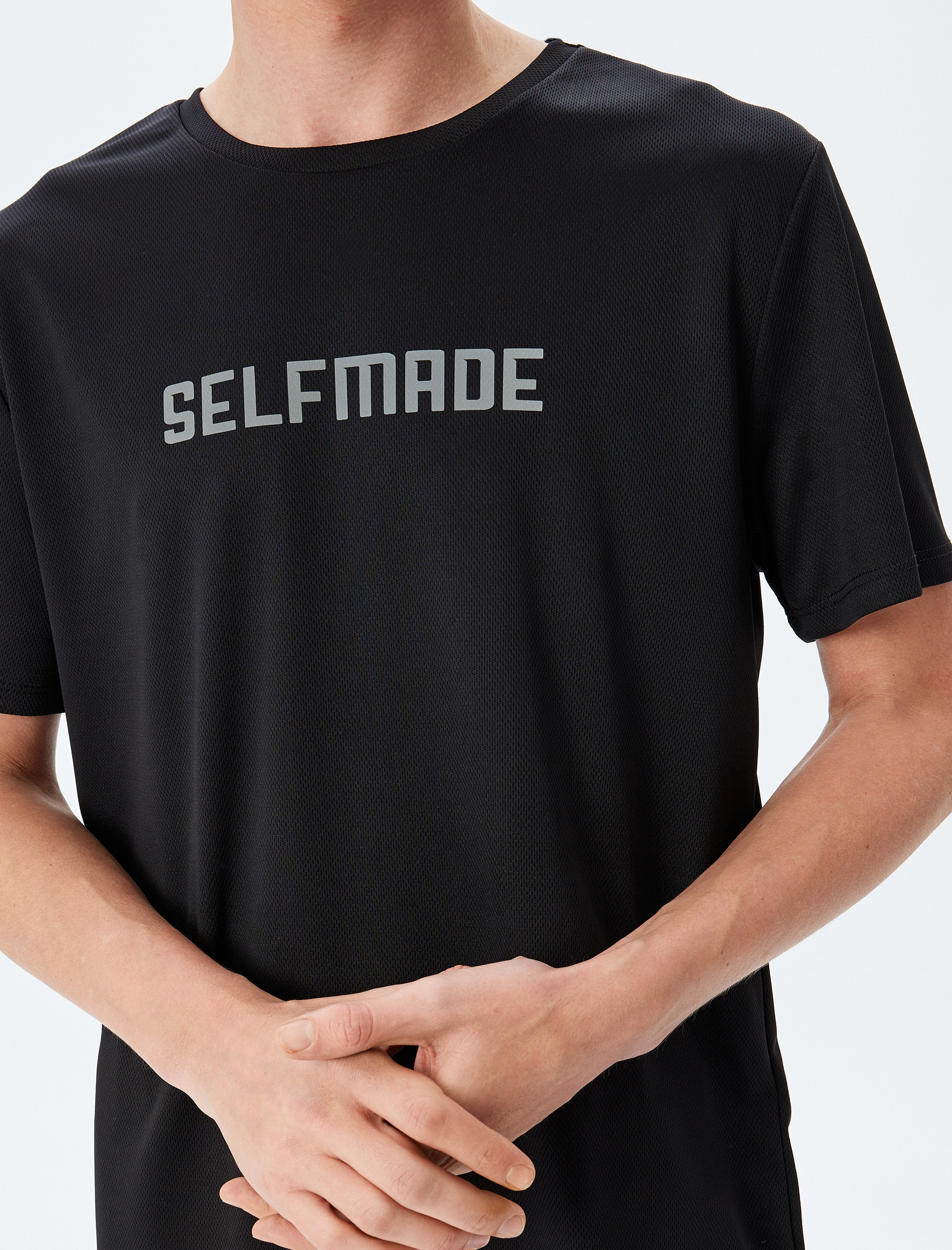 Kısa Kollu Bisiklet Yaka Slogan Baskılı Spor Tişört