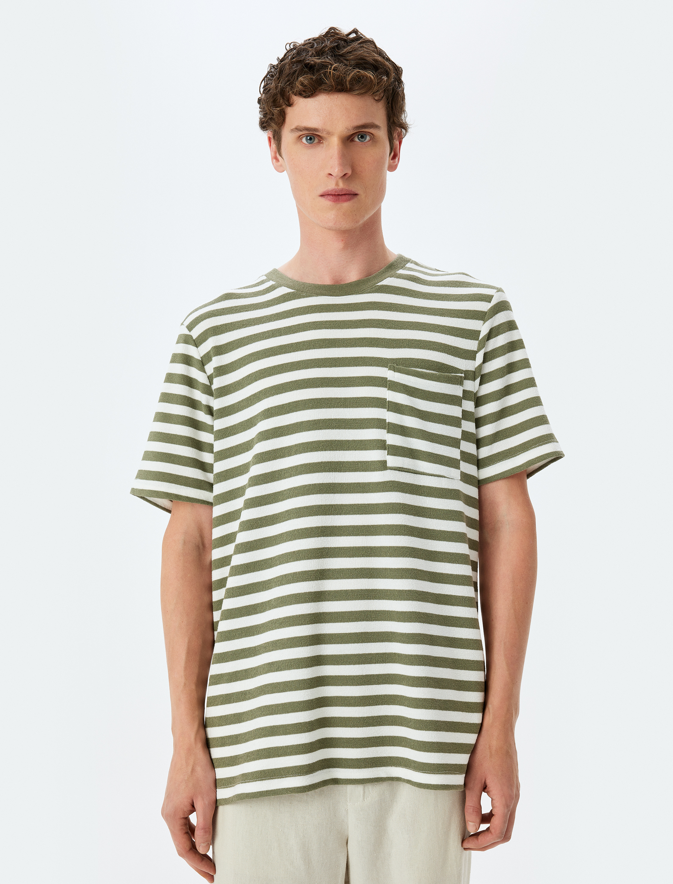   Bisiklet Yaka Regular Fit Cep Detaylı Tok Kumaş Viskon Karışımlı Kısa Kollu Çizgili Tişört