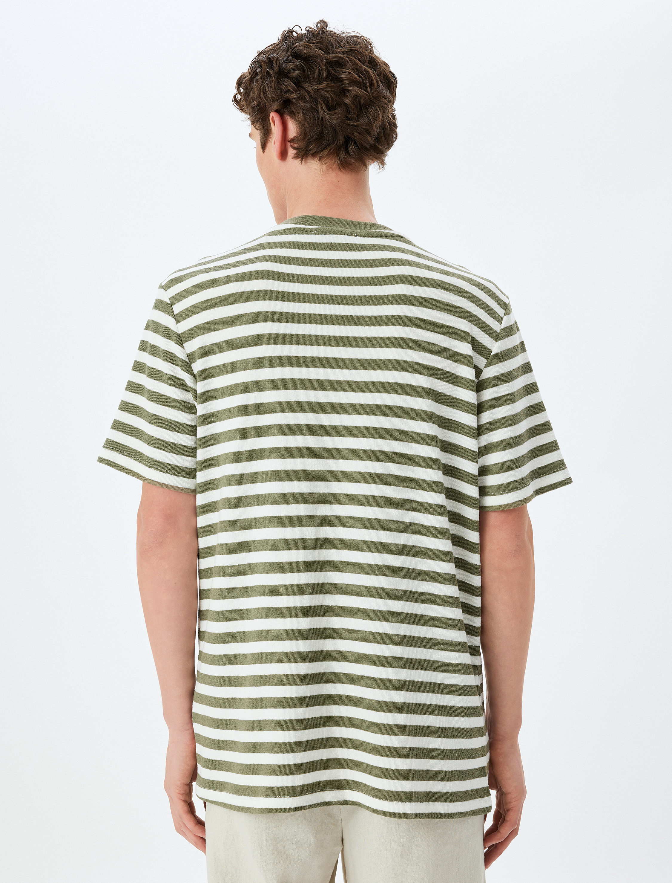   Bisiklet Yaka Regular Fit Cep Detaylı Tok Kumaş Viskon Karışımlı Kısa Kollu Çizgili Tişört