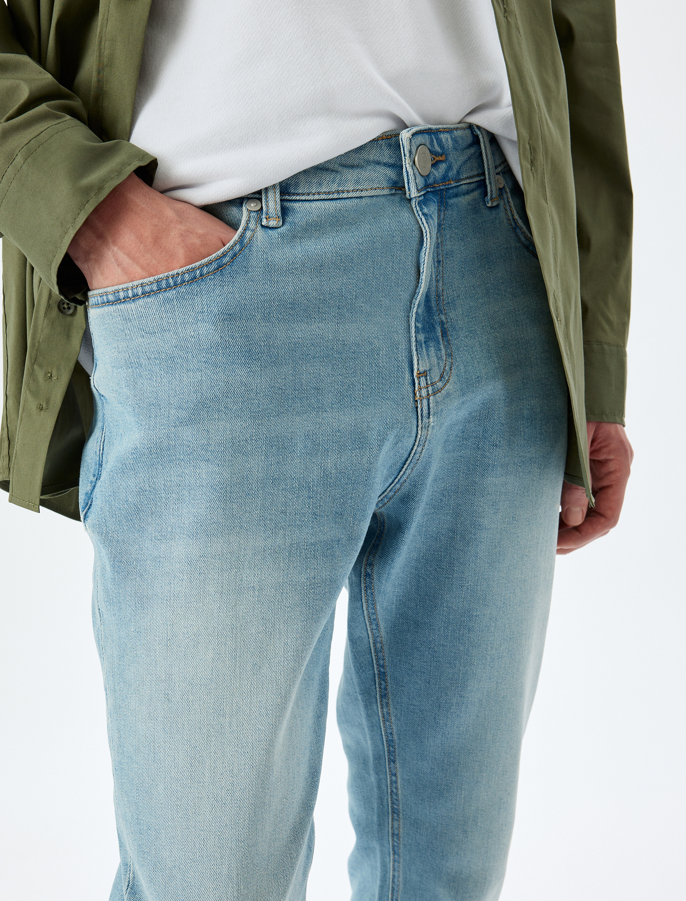   Mark Straight Fit Jeans