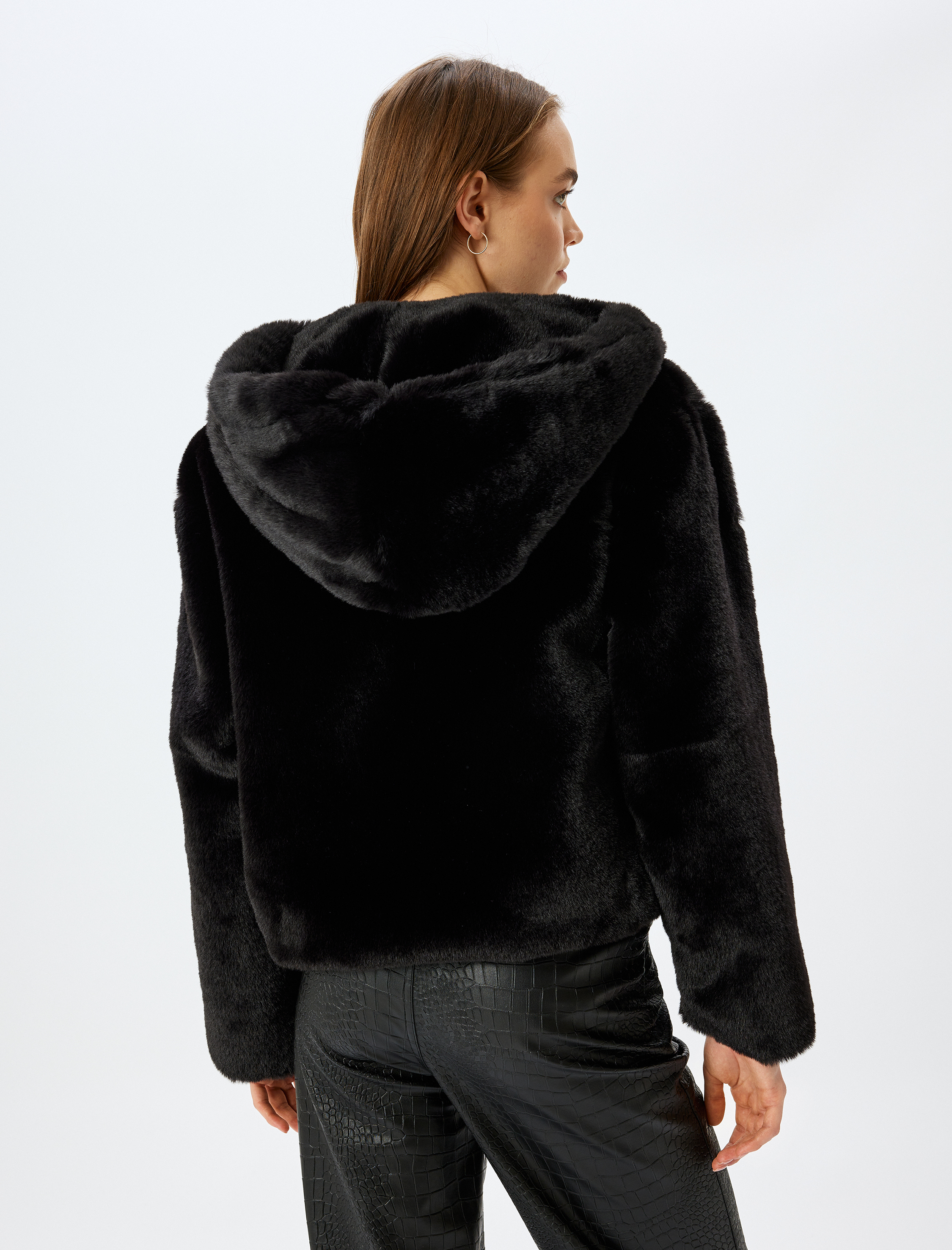   Kapşonlu Tek Düğmeli Astarlı Suni Kürk Crop Ceket