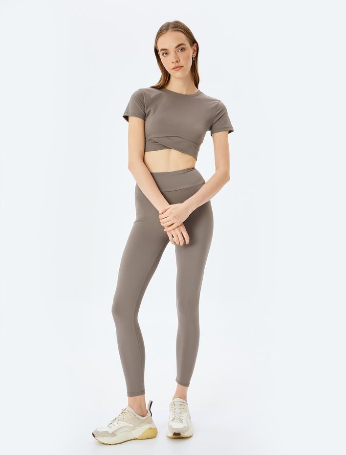  Crop Bisiklet Yaka Katlı Slim Fit Kısa Kollu Spor Tişört
