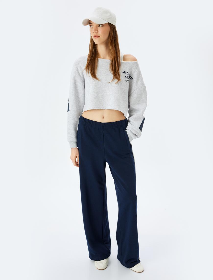   Arkası Baskılı Kayık Yaka Crop Oversize Sweatshirt