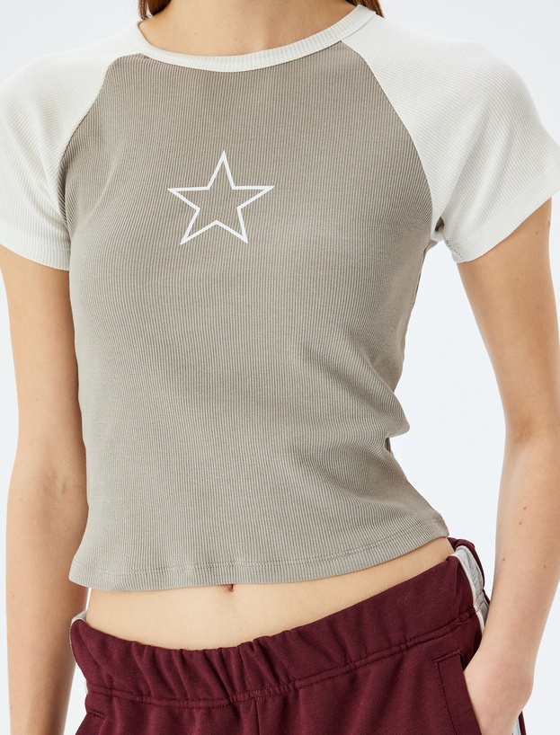 Yıldız Baskılı Reglan Kollu Bisiklet Yaka Kaşkorse Slim Fit Tişört_4