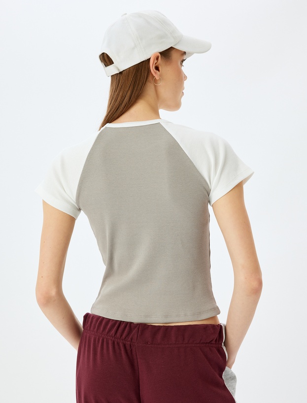 Yıldız Baskılı Reglan Kollu Bisiklet Yaka Kaşkorse Slim Fit Tişört_3