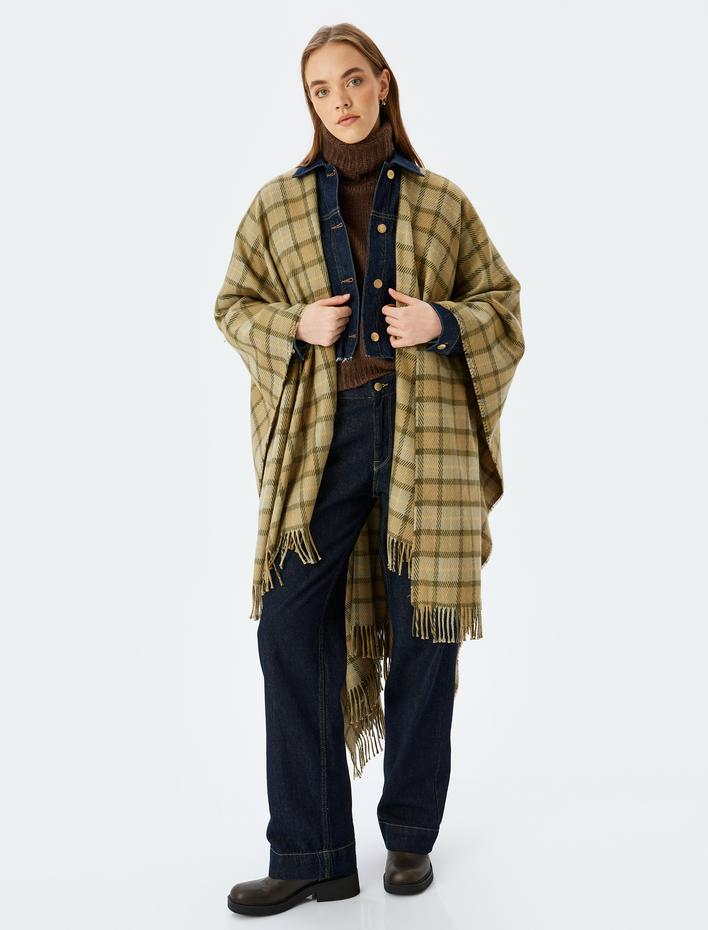  Oversize Püsküllü Ekoseli Panço