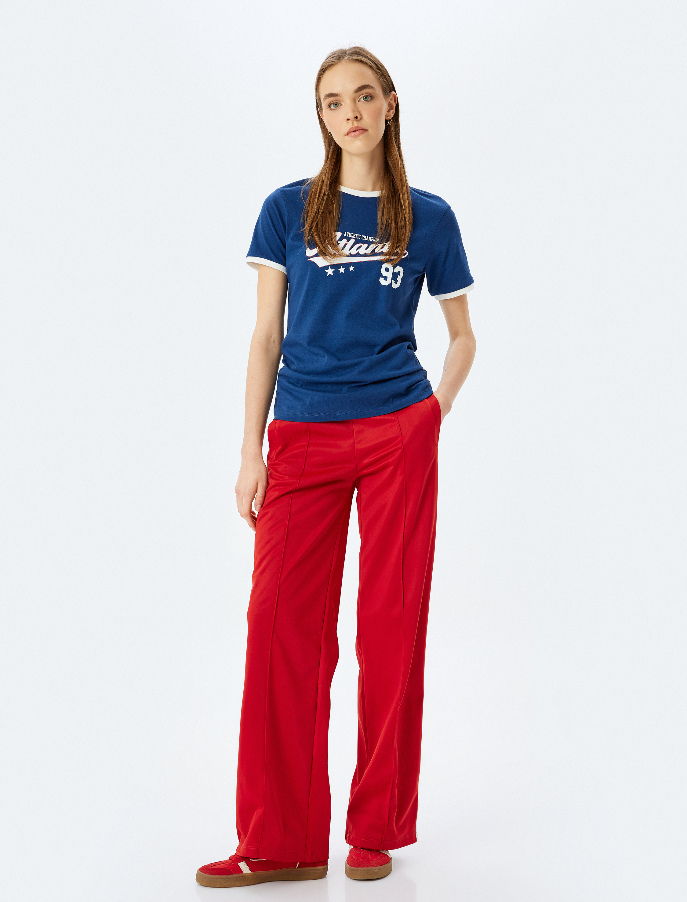 Kolej Baskılı Biyeli Kısa Kollu Bisiklet Yaka Tişört