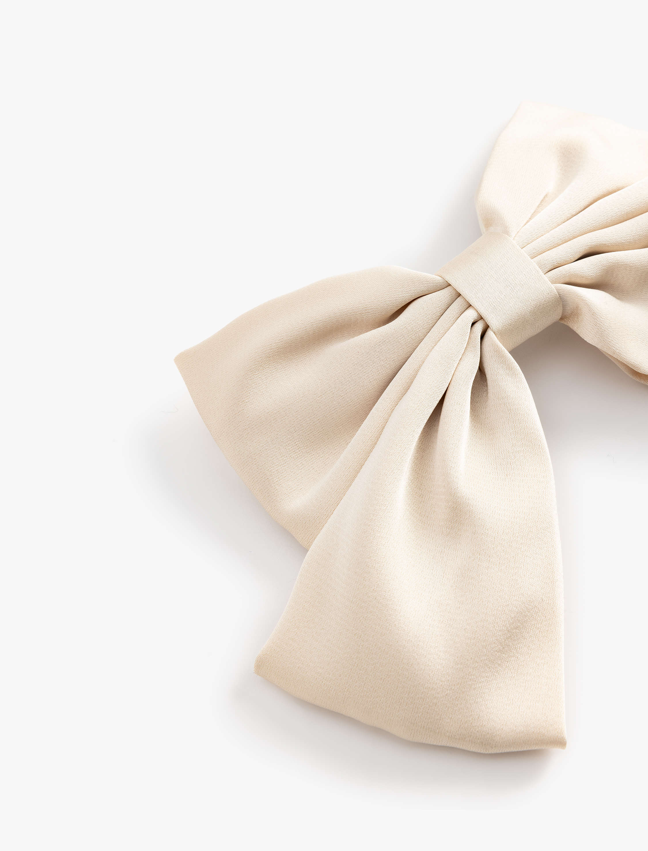  Kadın Fiyonklu Saç Tokası