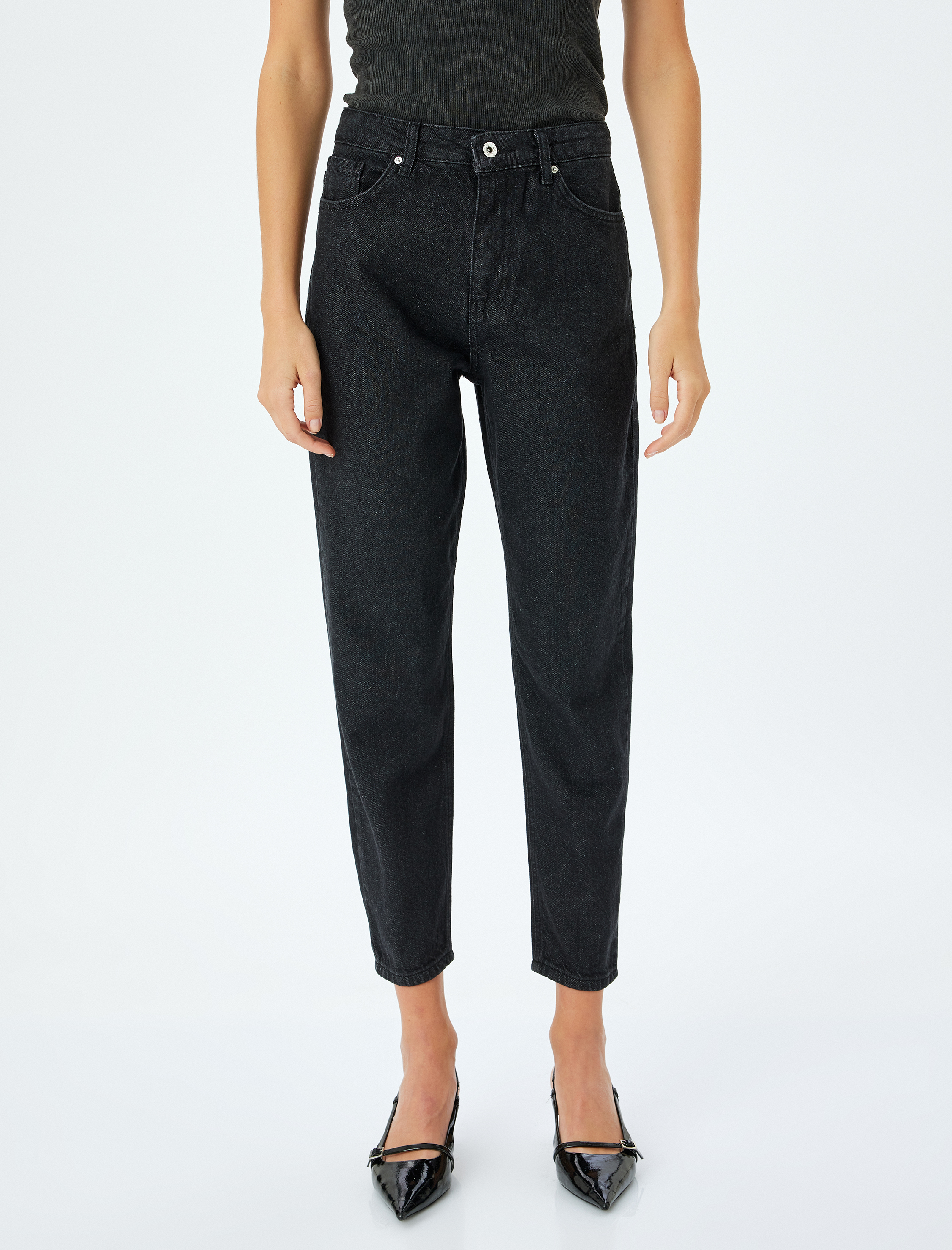   Yüksek Bel Düğmeli Cep Detaylı Rahat Kalıp Kot Pantolon - Mom Jean