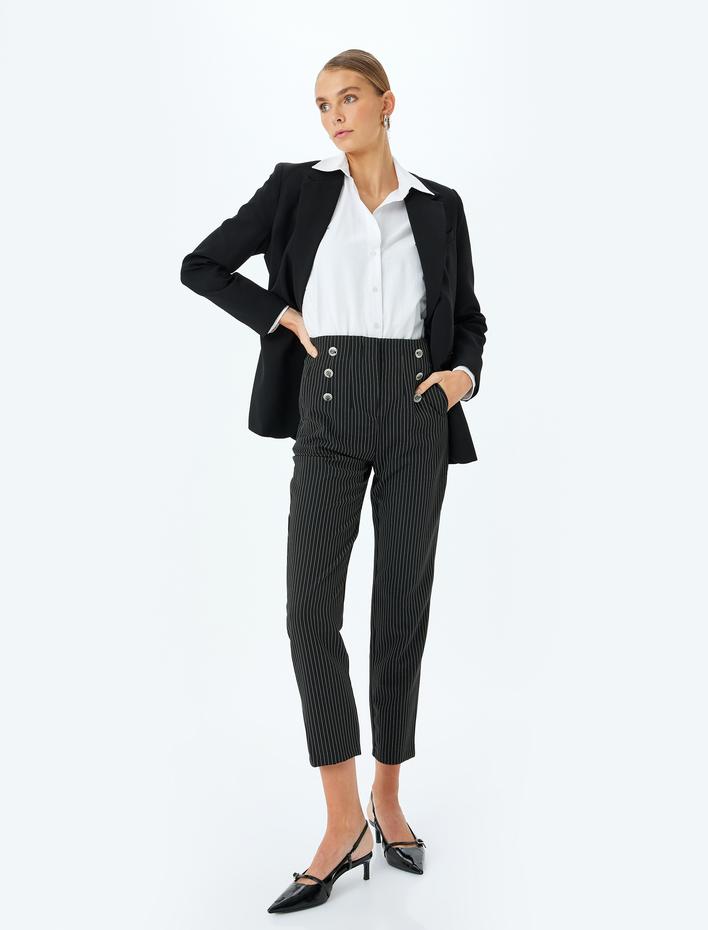  Yüksek Bel Çizgili Havuç Kesim Kumaş Pantolon