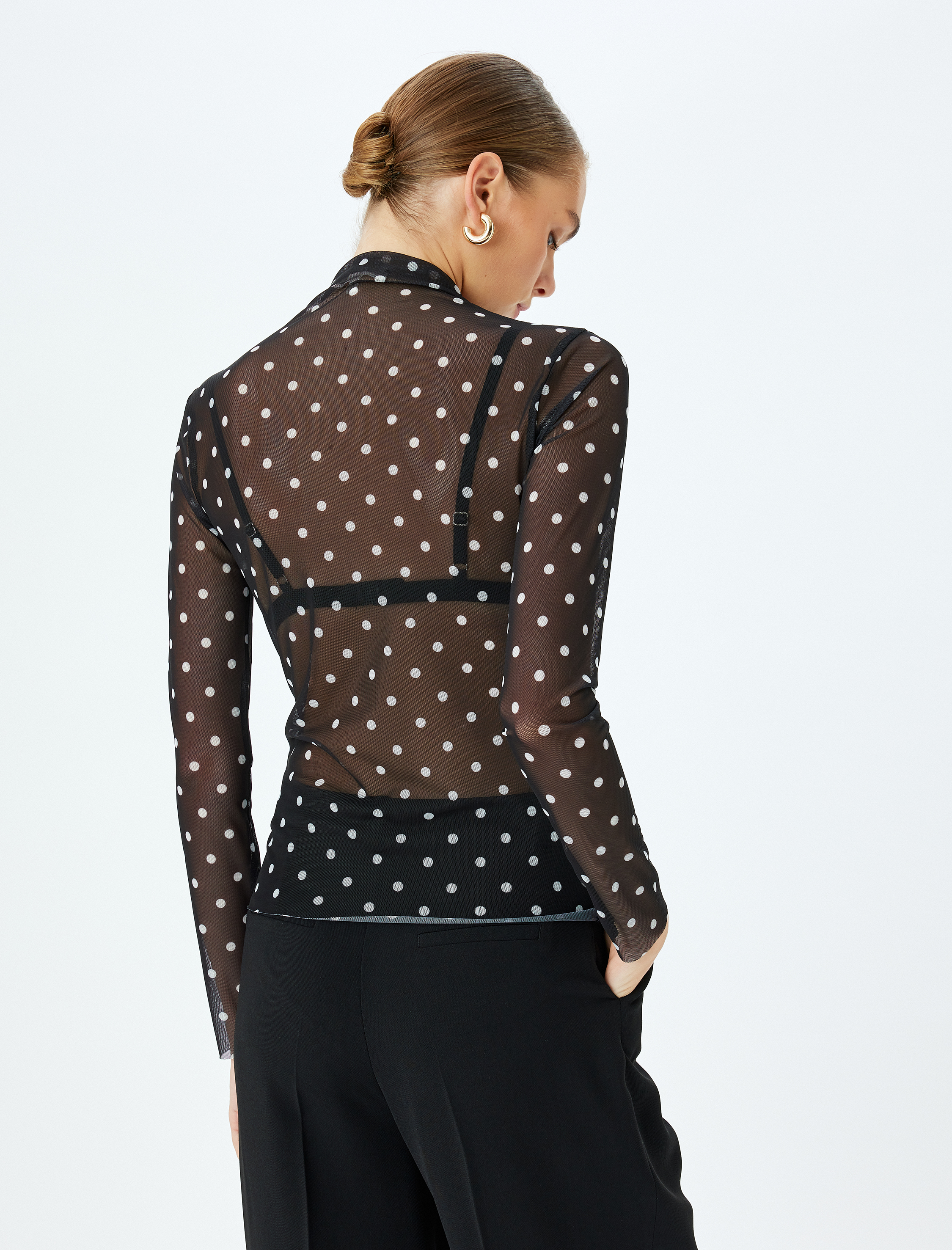 Puantiye Desenli Uzun Kollu Dik Yaka Transparan Tül Tişört