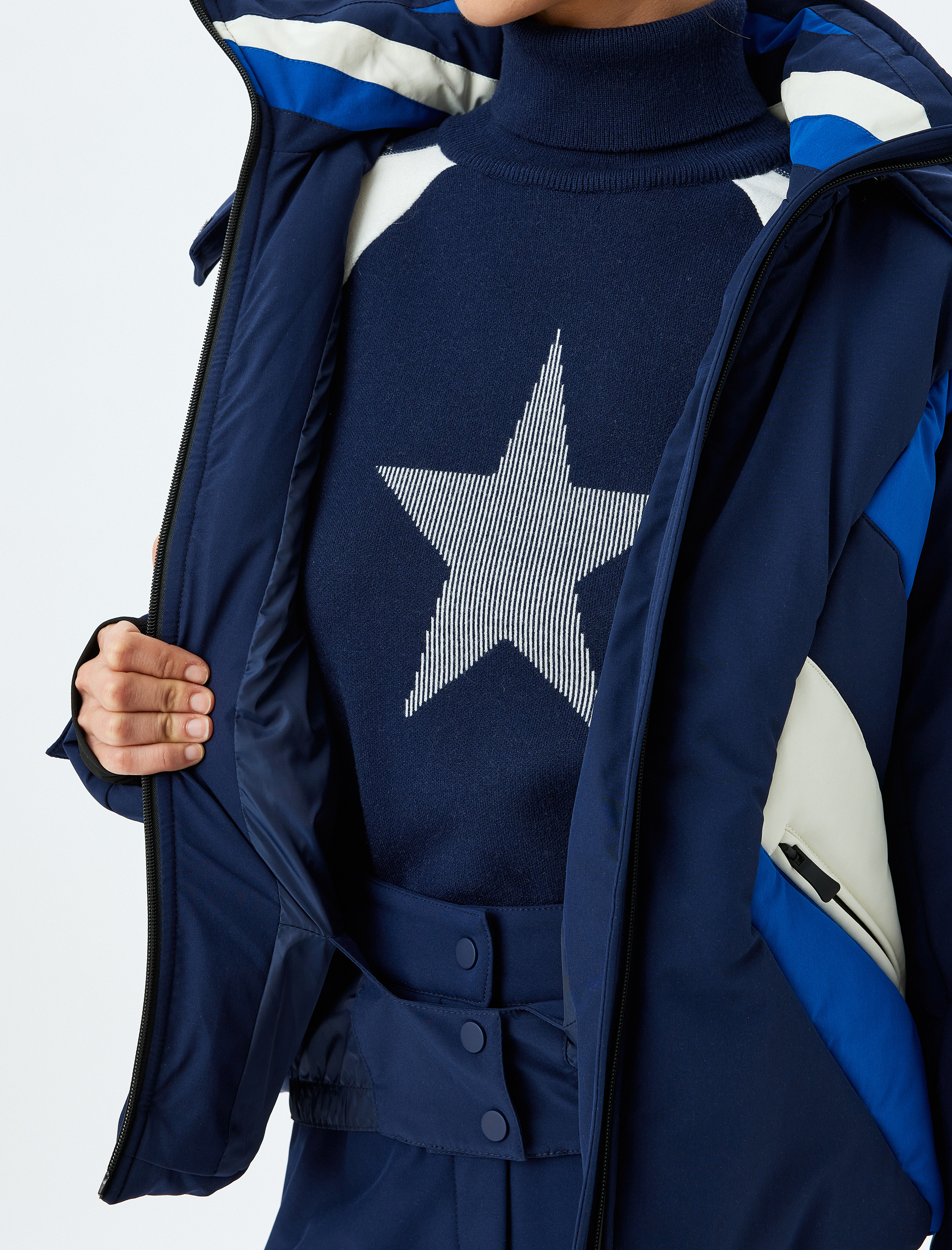 Renk Bloklu Çıkarılabilir Kapüşonlu Su Geçirmez Kayak Montu