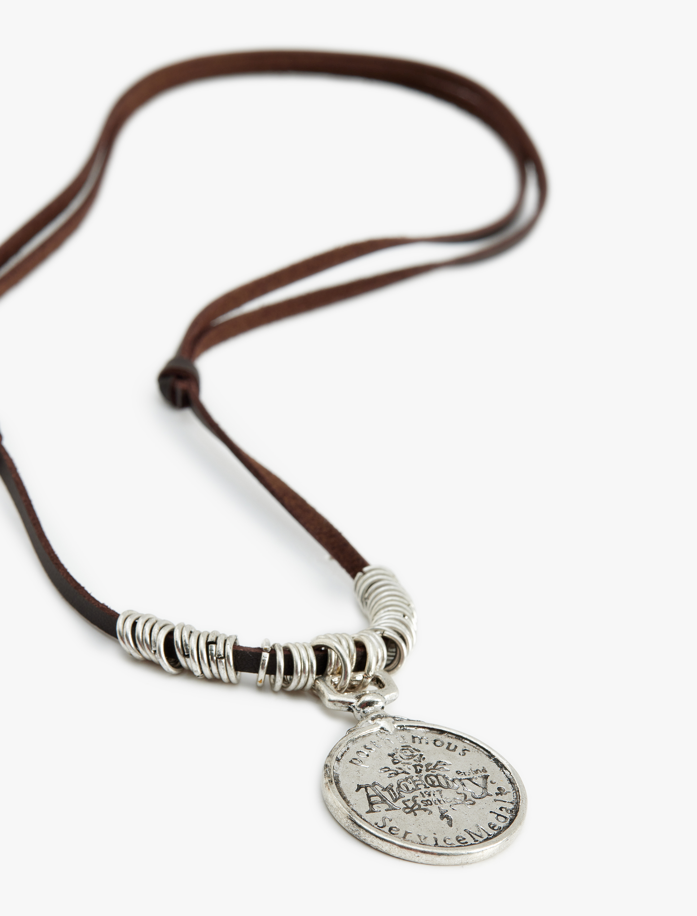  Erkek Charm Detaylı Kolye