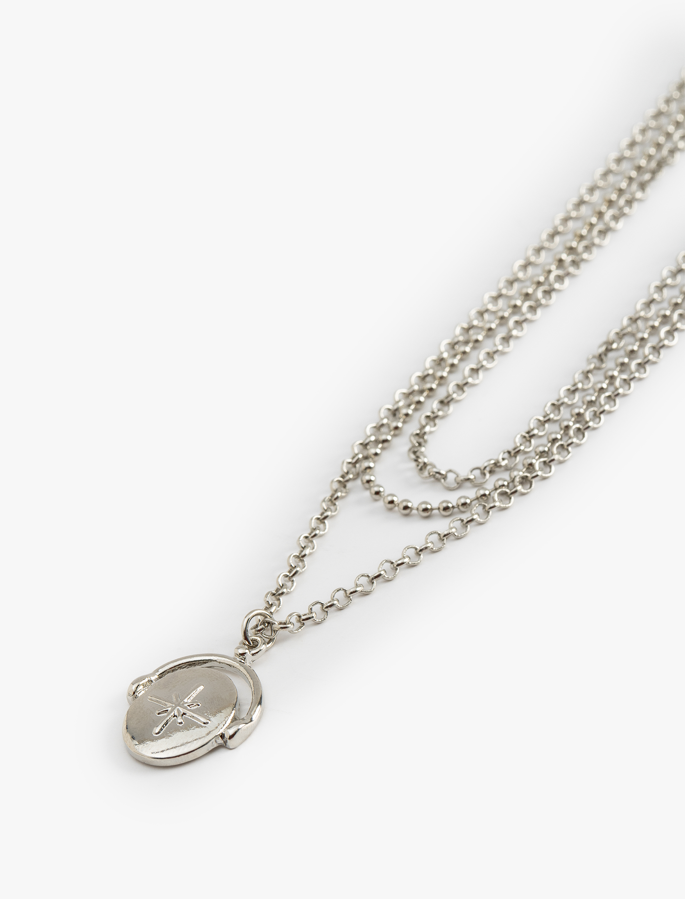  Erkek Charm Detaylı 3'lü Zincir Kolye