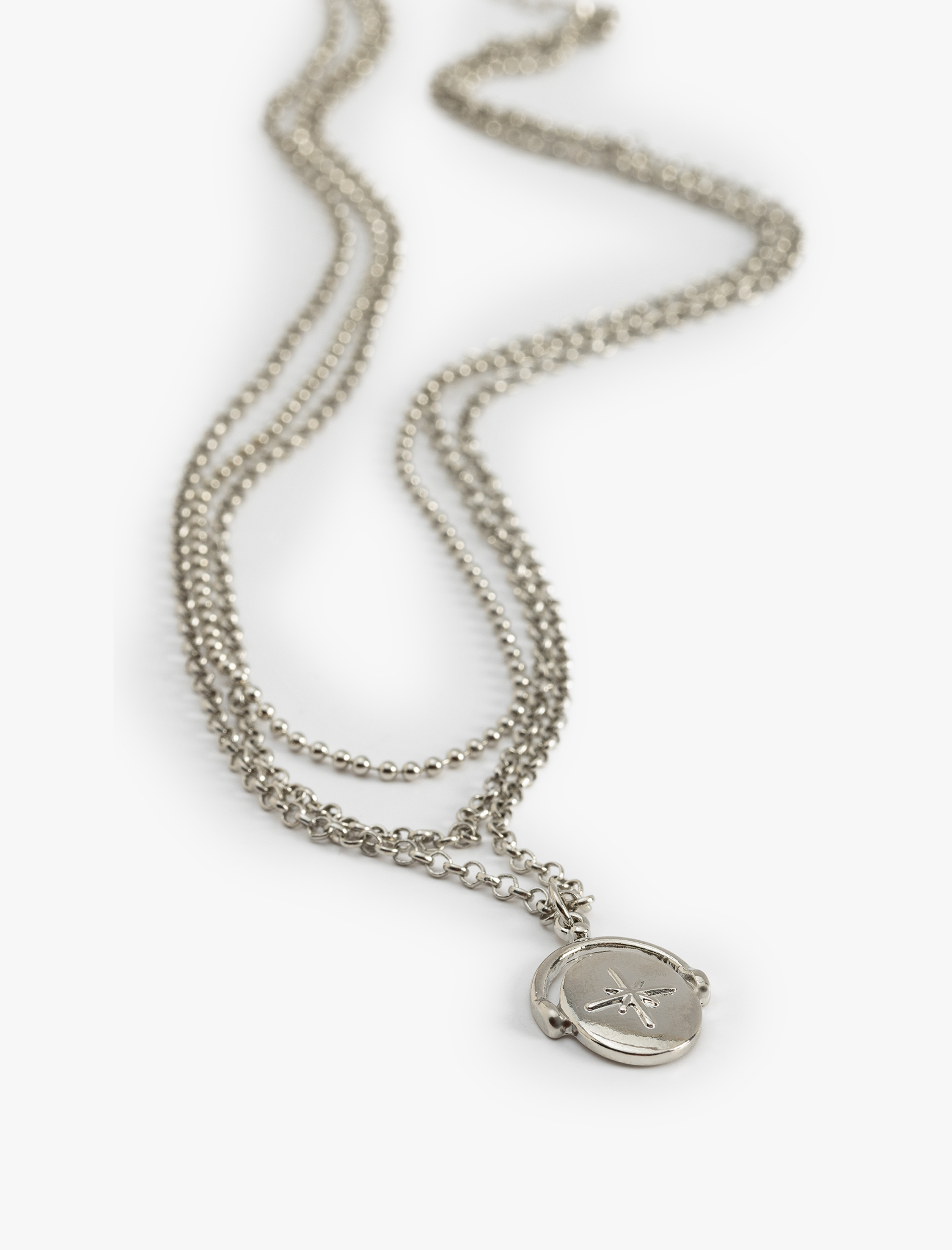  Erkek Charm Detaylı 3'lü Zincir Kolye