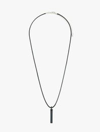Charm Detaylı Kolye