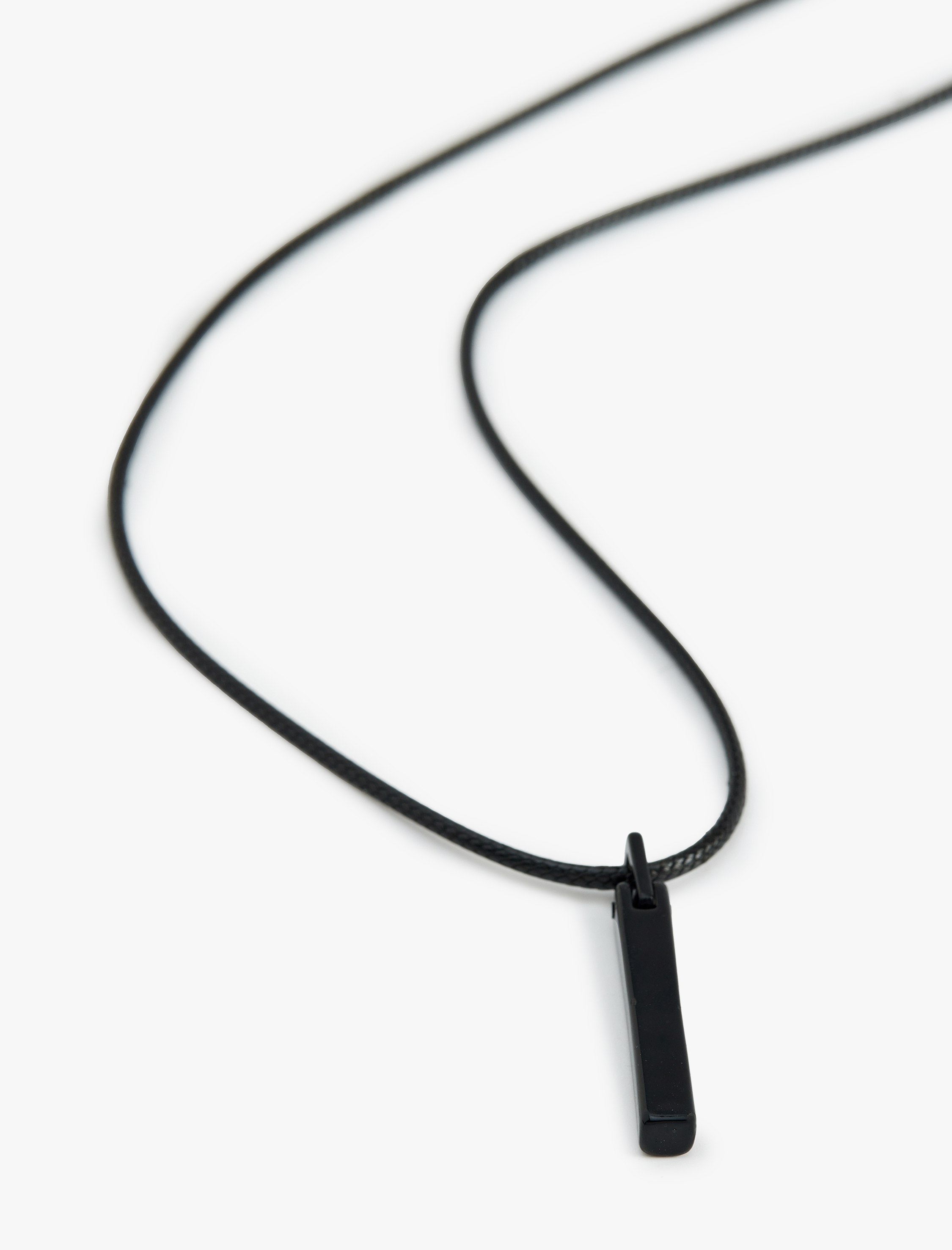  Erkek Charm Detaylı Kolye