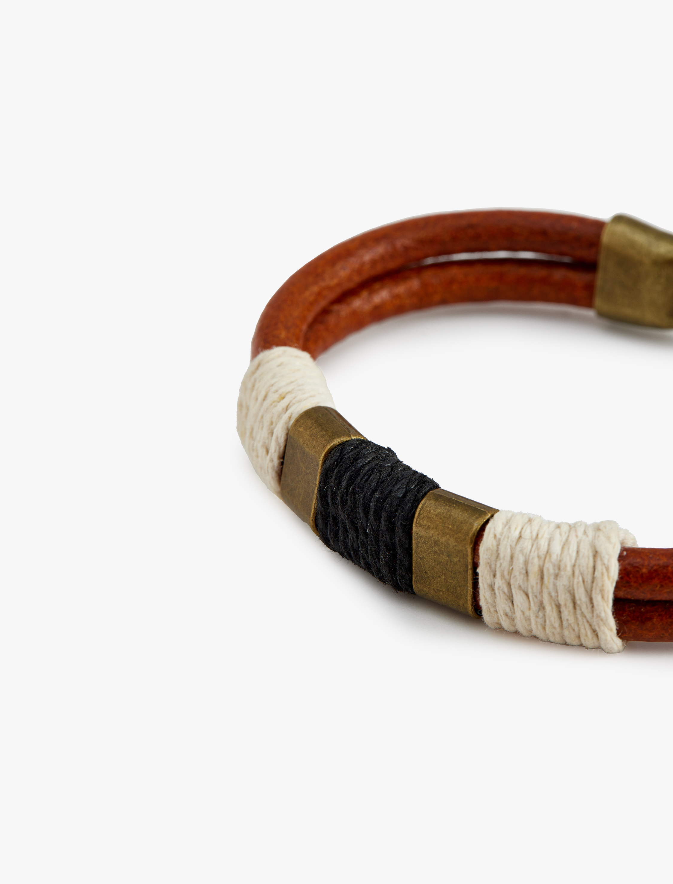  Erkek İki Sıralı İp Detaylı Bileklik