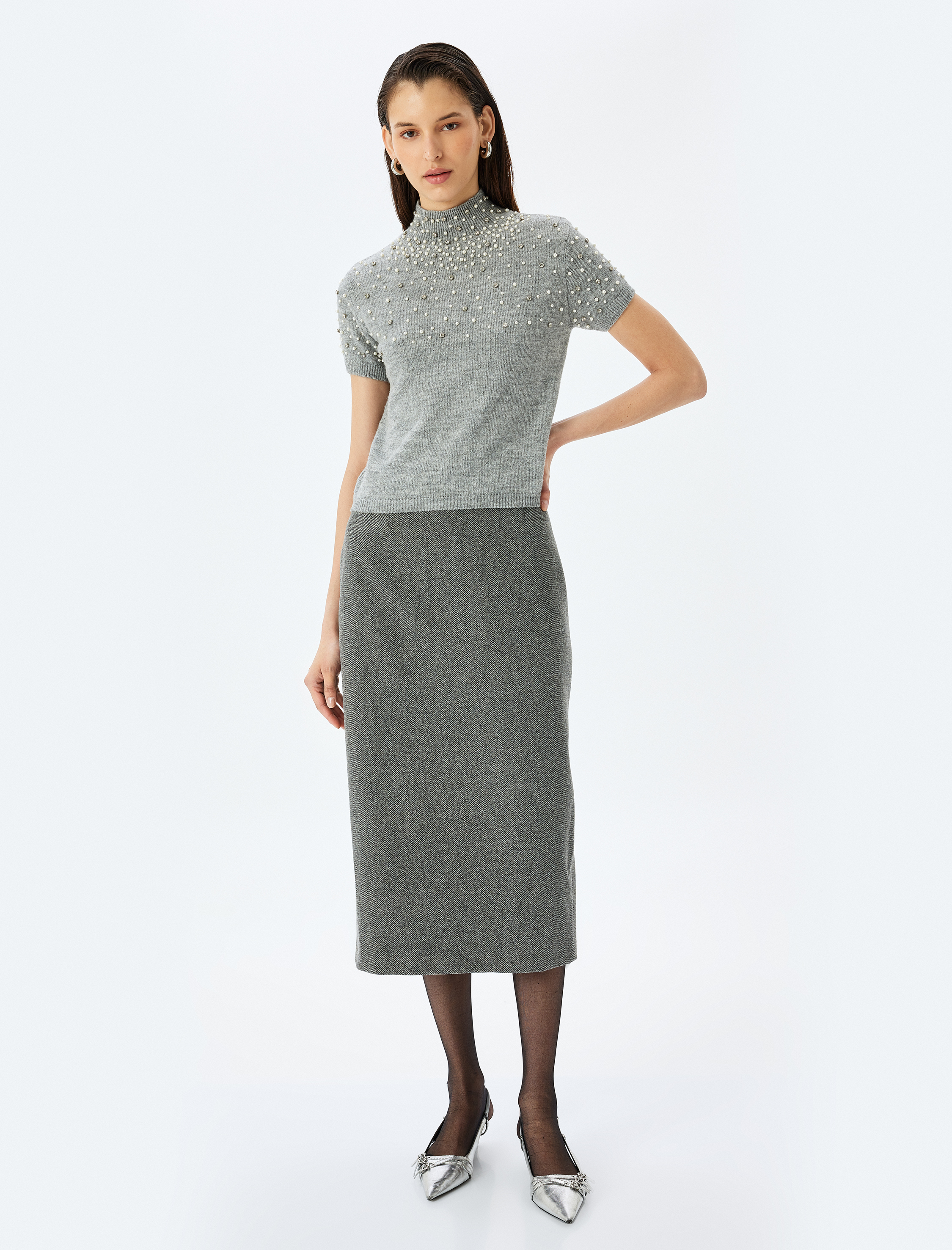   Koton X Melis Ağazat -  Dik Yaka Kısa Kollu Taşlı Triko Kazak