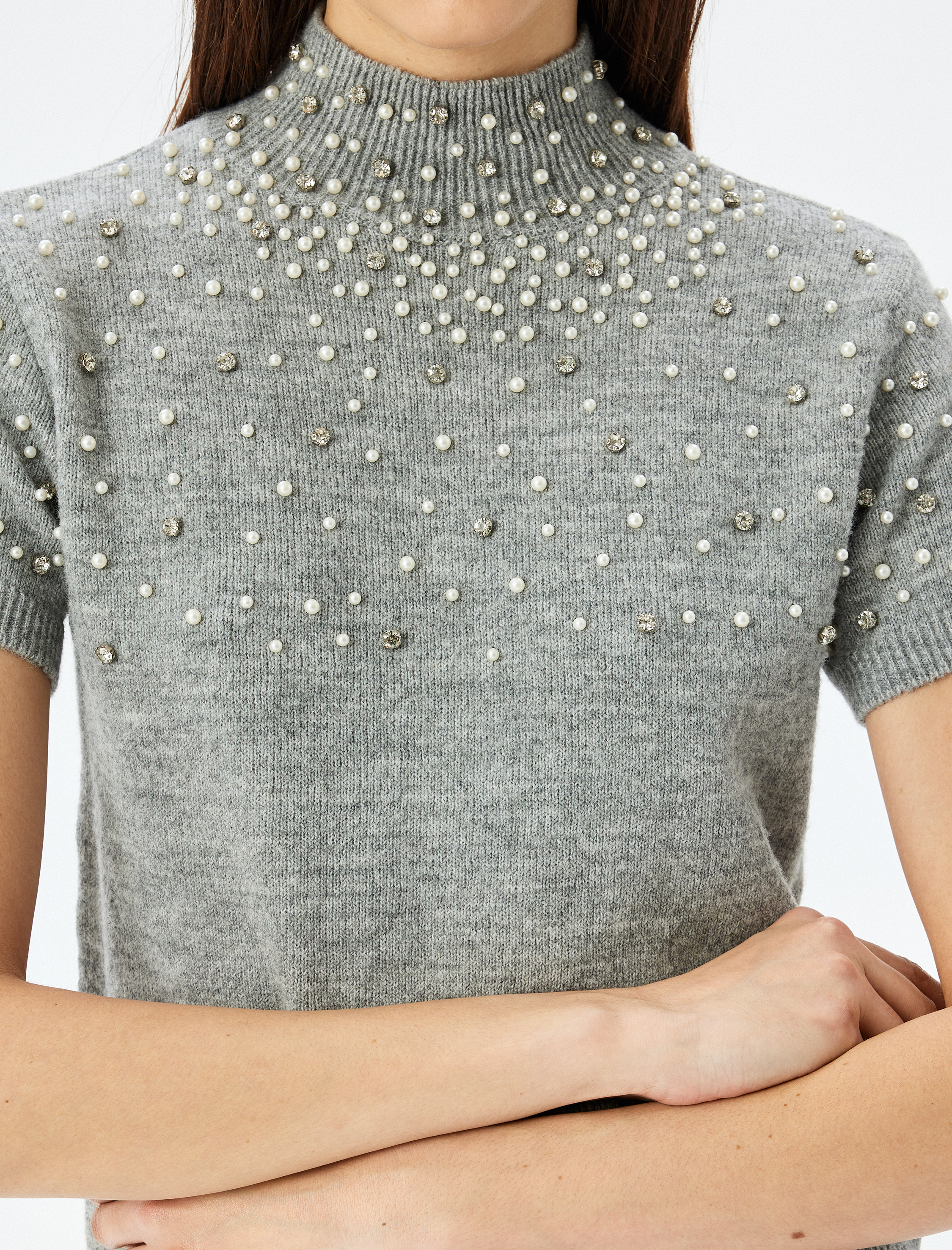   Koton X Melis Ağazat -  Dik Yaka Kısa Kollu Taşlı Triko Kazak